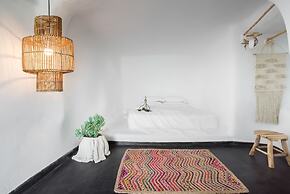 Three Caves - Villa With Private Pool Sea View