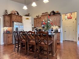 Ol239 Meadow Lake Country Escape