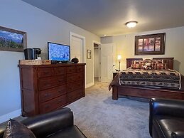 Ol239 Meadow Lake Country Escape