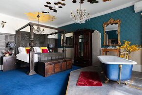 Staycations Maldon Suites