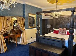 Staycations Maldon Suites