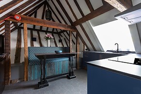 Staycations Maldon Suites