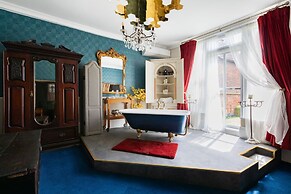 Staycations Maldon Suites