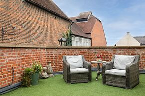 Staycations Maldon Suites