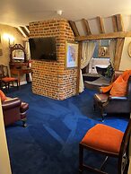 Staycations Maldon Suites