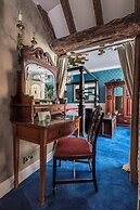 Staycations Maldon Suites