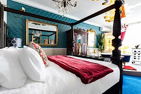 Staycations Maldon Suites