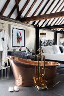 Staycations Maldon Suites