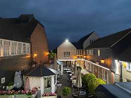 Staycations Maldon Suites