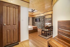 Sumi Queen's Yard Rink Mall Darjeeling