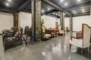 Sumi Queen's Yard Rink Mall Darjeeling