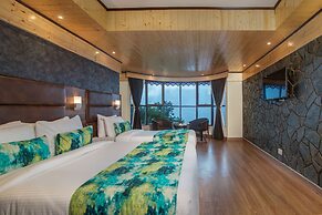 Sumi Queen's Yard Rink Mall Darjeeling