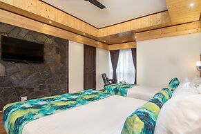 Sumi Queen's Yard Rink Mall Darjeeling