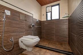 Sumi Queen's Yard Rink Mall Darjeeling