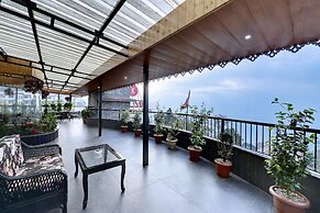 Sumi Queen's Yard Rink Mall Darjeeling