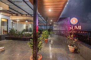 Sumi Queen's Yard Rink Mall Darjeeling