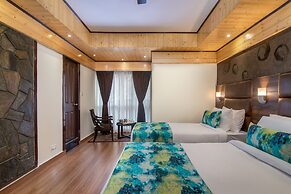 Sumi Queen's Yard Rink Mall Darjeeling