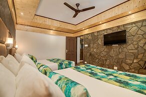 Sumi Queen's Yard Rink Mall Darjeeling