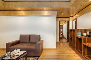 Sumi Queen's Yard Rink Mall Darjeeling