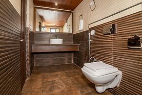 Sumi Queen's Yard Rink Mall Darjeeling