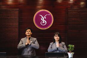 Sumi Queen's Yard Rink Mall Darjeeling