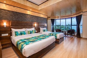 Sumi Queen's Yard Rink Mall Darjeeling