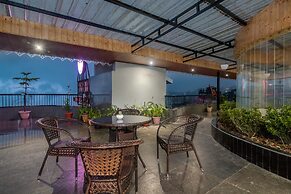 Sumi Queen's Yard Rink Mall Darjeeling