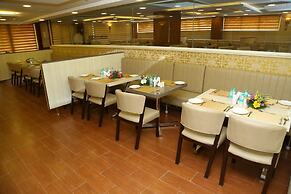 Raaj Bhaavan Clarks Inn Chennai