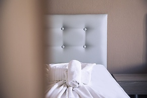 Sueno Luxury Apartments