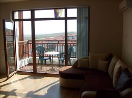 4Star Top Floor Apartment With Sea Views