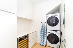 Cayman Luxury Rentals at One Canal Point