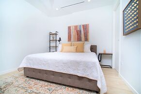 Cayman Luxury Rentals at One Canal Point