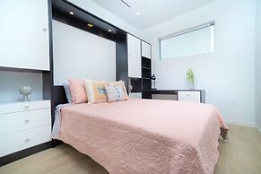 Cayman Luxury Rentals at One Canal Point