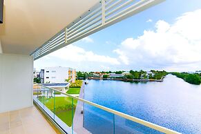 Cayman Luxury Rentals at One Canal Point
