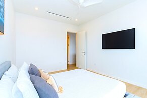 Cayman Luxury Rentals at One Canal Point