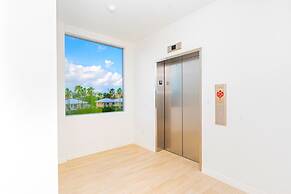 Cayman Luxury Rentals at One Canal Point