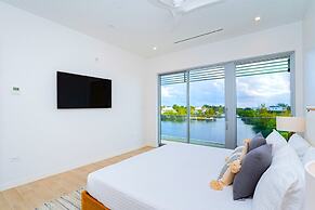 Cayman Luxury Rentals at One Canal Point