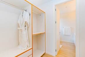 Cayman Luxury Rentals at One Canal Point