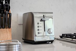 Cayman Luxury Rentals at One Canal Point