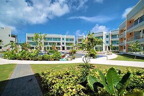 Cayman Luxury Rentals at One Canal Point