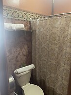 Luxurious Central Apt / 5 min from the Airport