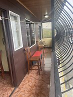 Luxurious Central Apt / 5 min from the Airport