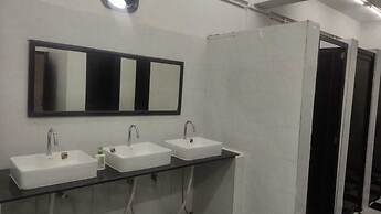 Abuzz Oxfordcaps Shahpur Jat - Campus Accommodation