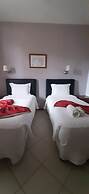 Room-beautiful Deluxe Double Room in the