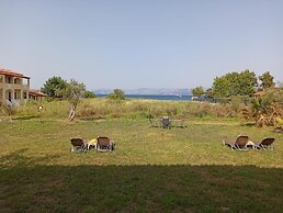 Summer Desire - One Bedroom Apartment With Sea View