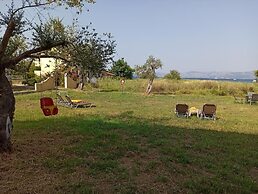 Summer Desire - One Bedroom Apartment With Sea View