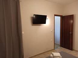 Summer Desire - One Bedroom Apartment With Sea View