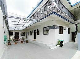 Manzil Anilao B&B Superior Bedroom U3