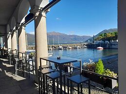 Marco Apartment - Holiday Apartment Luino