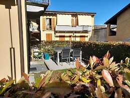 Marco Apartment - Holiday Apartment Luino